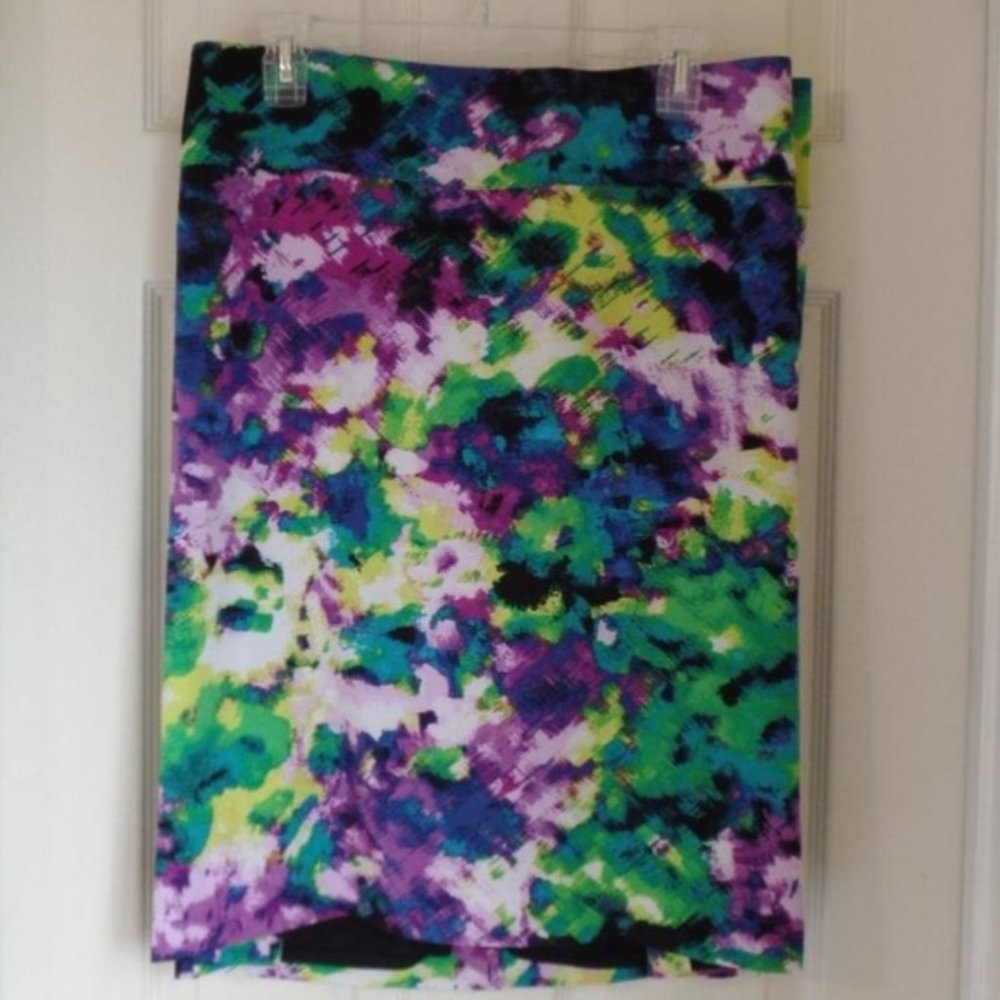 Size 28 Lane Bryant Abstract Print Pencil Skirt